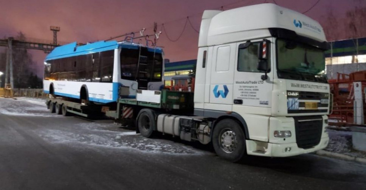 Первая партия троллейбусов на пути в Мариуполь (ФОТО)