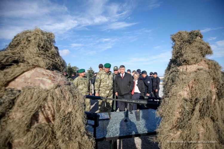 В Азовском море появится система безопасности, а в Мариуполе – центр авиации МВД (ФОТО)