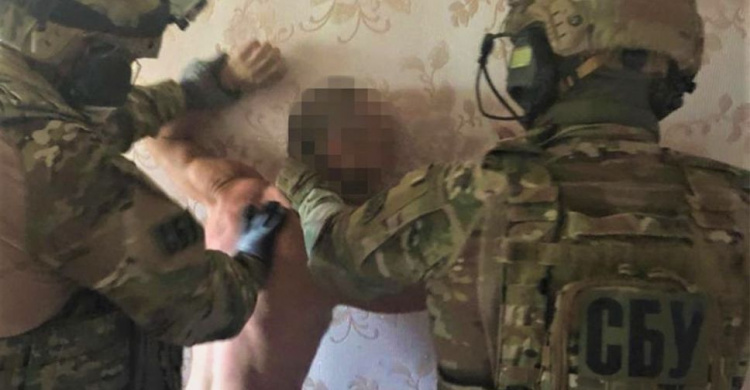 В Украине задержали военного шпиона и двух боевиков, воевавших под Мариуполем