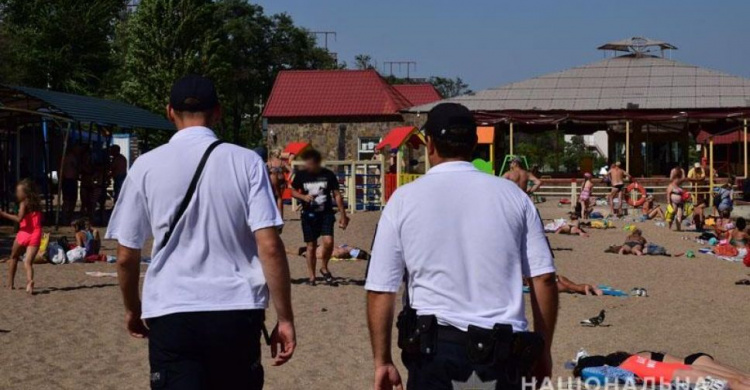 В Мариуполе активизировались пляжные воры. Полиция усилила патрули (ФОТО+ВИДЕО)