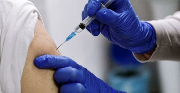 В Украине стартовал пятый этап вакцинации против COVID-19. Как записаться на прививку?