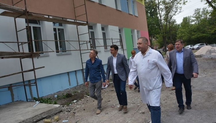 Мариупольское инфекционное отделение будет лучшим в Украине, - Вадим Бойченко (ФОТО)