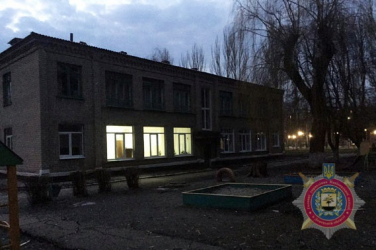 Восемь домов повреждены в Авдеевке во время обстрела (ФОТО)