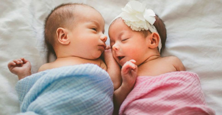 В Мариуполе за неделю родилось более полусотни детей: среди них – три двойни
