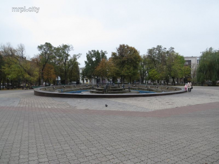 Мариупольские фонтаны переподчинили и запустят раньше планового срока (ФОТО)