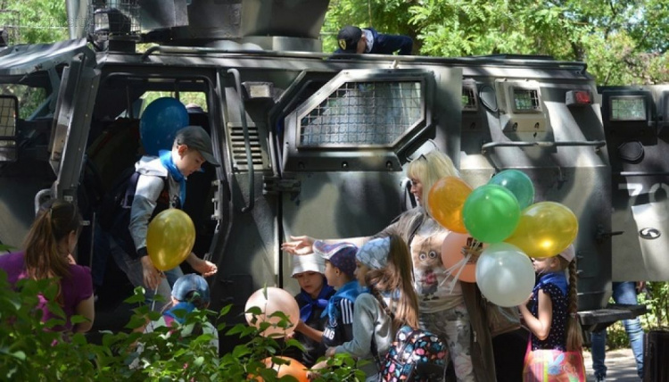 В День защиты детей Мариуполь стал территорией детства! (ФОТО+ВИДЕО)