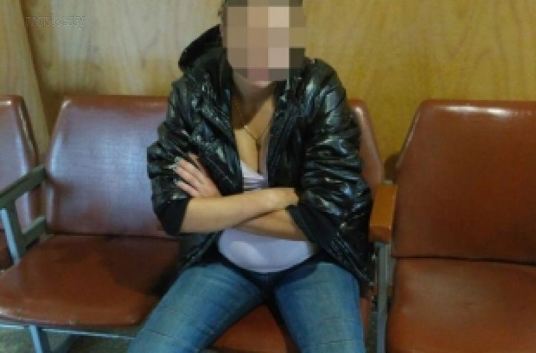 Мариупольчанка украла кошелек у своего врача (ФОТО)