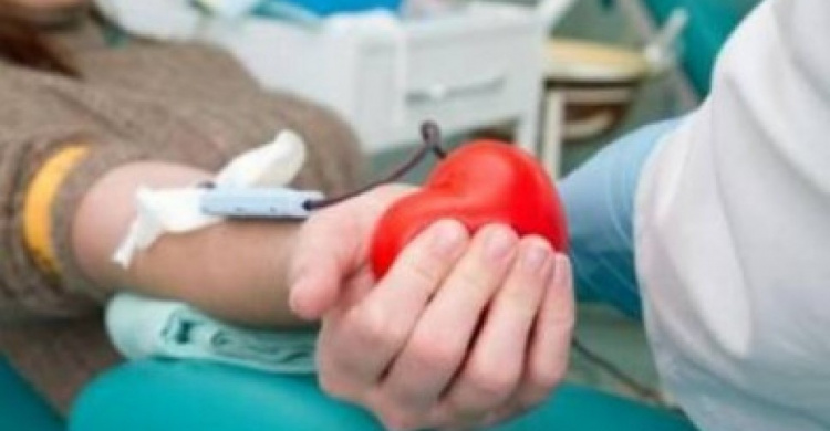Ежедневно в Мариуполе около 50 человек делятся своей кровью и плазмой 