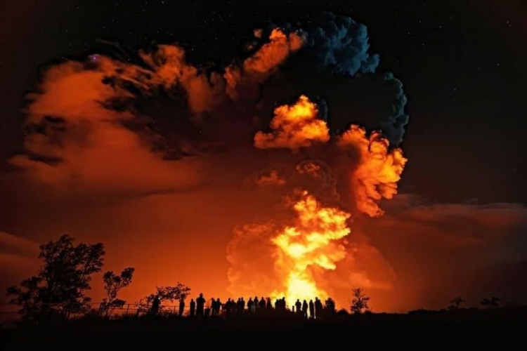 Природные катаклизмы - 2020: к концу года на Гавайях начал извергаться вулкан Килауэа