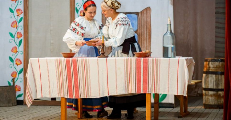 В Мариуполе театр из Бар покажет пьесу ветеранам АТО