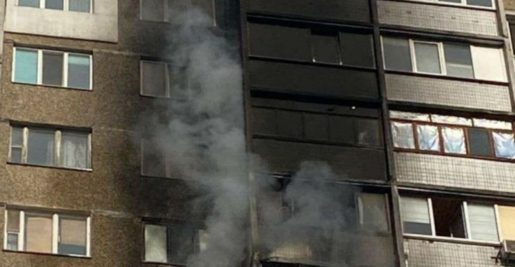 В Приморском районе Мариуполя горела квартира: спасли человека