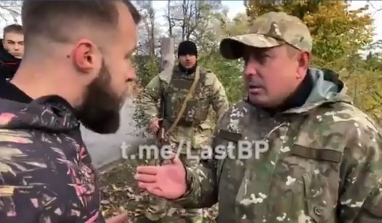 Между ветеранами АТО и полицейскими произошло столкновение в Донбассе. Полиция открыла огонь (ФОТО+ВИДЕО)