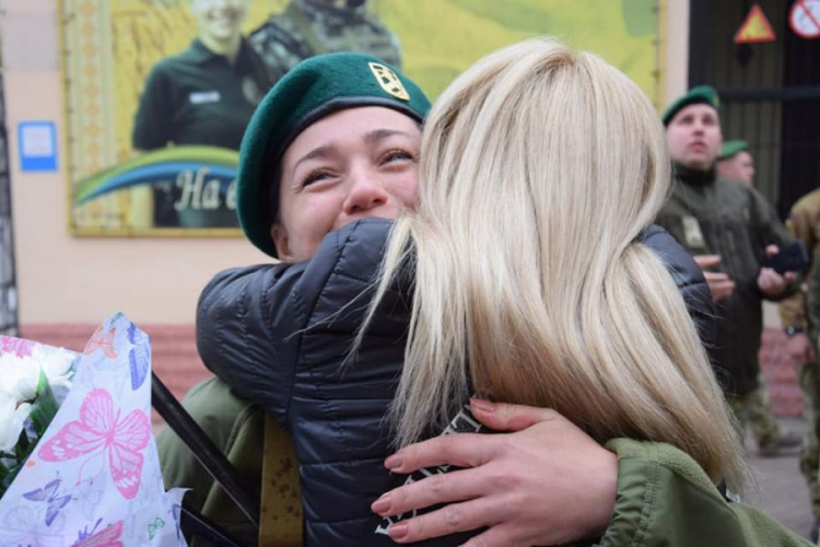 «Служить украинскому народу»: погранотряд в Мариуполе пополнился контрактниками (ФОТО)