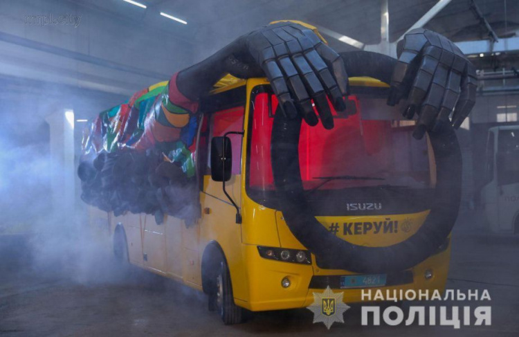 На мариупольских дорогах может появиться «автобус-призрак» (ФОТО+ВИДЕО)