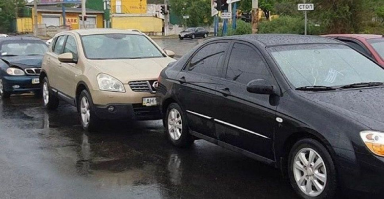 В Центральном районе Мариуполя произошло три аварии (ВИДЕО)