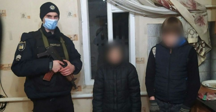 В Донецкой области подростки проникли в чужой дом в поисках металла
