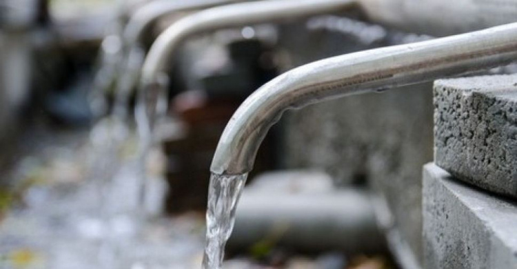 Швейцария передала реагенты для очистки воды в Мариуполе