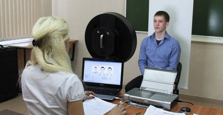 Что нужно знать жителям неподконтрольного Донбасса для получения биометрического паспорта 