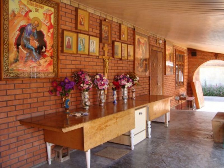 В Мариуполе храм с муралом отметит свое 30-летие (ФОТО 360˚)