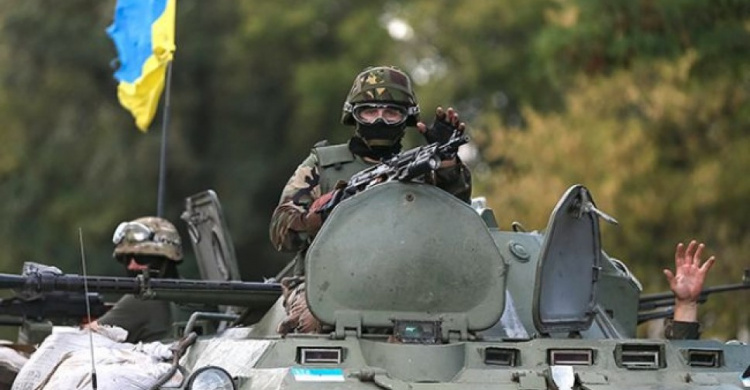 Окрестности Мариуполя обстреляли из гранатометов и танка