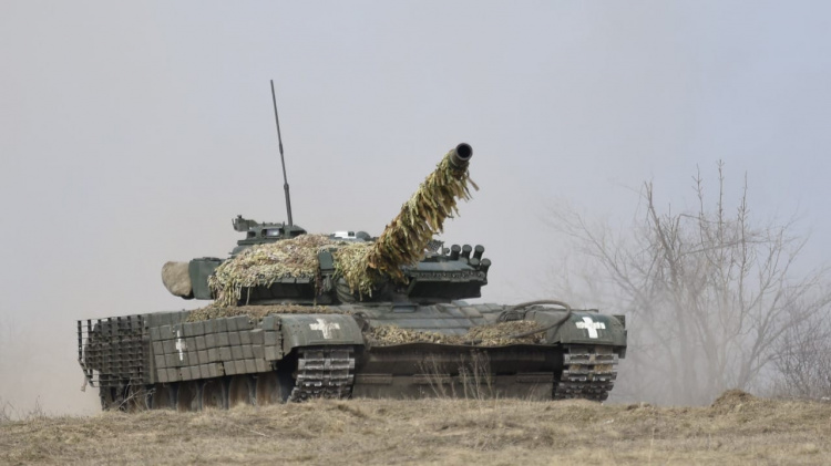 ЗСУ відбили російський штурм бронетехнікою поблизу Часового Яру – ситуація на фронті та карта