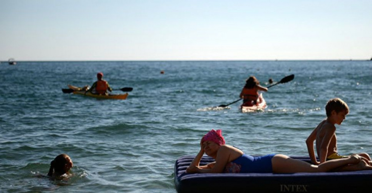 В Мариуполе за сутки 40 человек подвергли себя опасности во время отдыха на воде