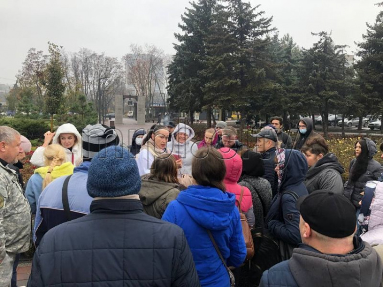 В центре Мариуполя митинговали против вакцинации