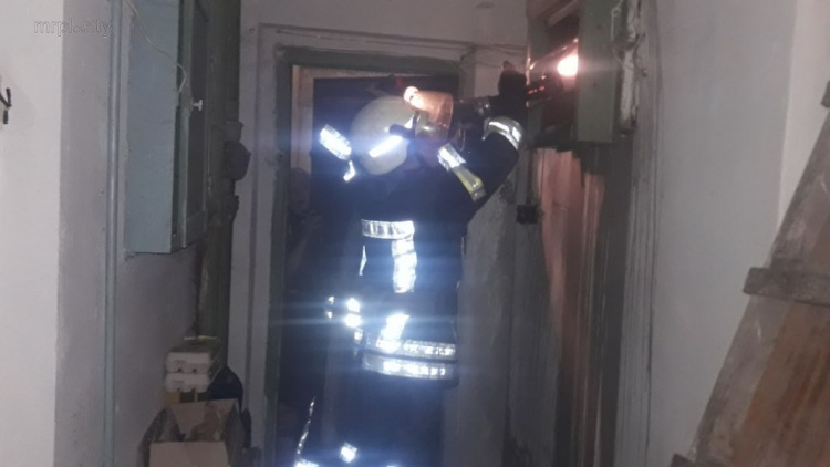 В мариупольской высотке пожар в вентиляционной шахте вызвал переполох (ФОТО)
