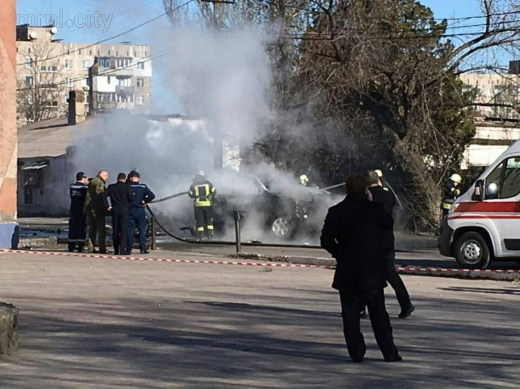 В Мариуполе взорвали машину полковника СБУ Александра Хараберюша: Осиротели двое малолетних детей 