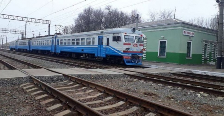Поезда перевезли в серую зону Донбасса почти 7 тысяч пассажиров