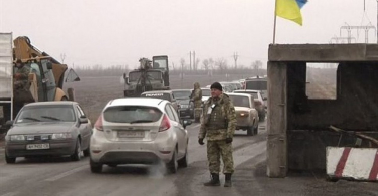 Пограничники существенно изменили порядок пересечения КПВВ в Донбассе