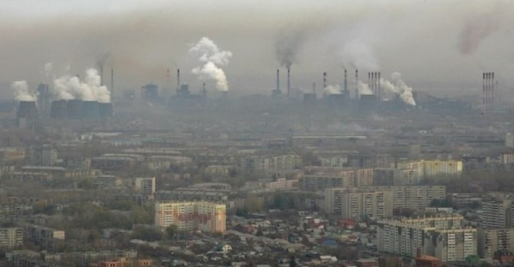 Пользователи соцсетей превратили задымленный Челябинск в Мариуполь (ФОТО)