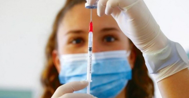 На Донетчине от COVID-19 вакцинировались более двух тысяч жителей