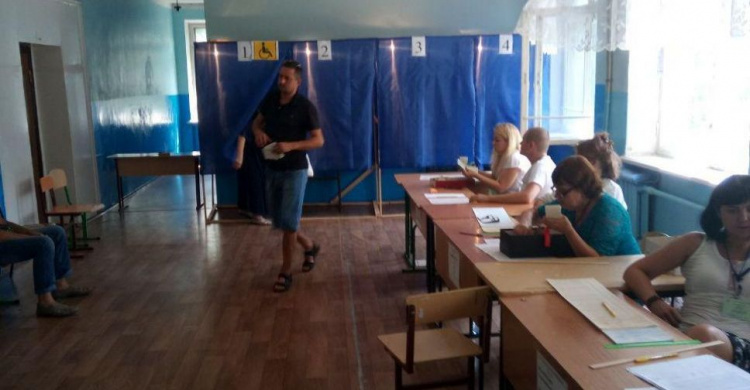 В Мариуполе рост обращений в полицию о нарушениях на избирательных участках