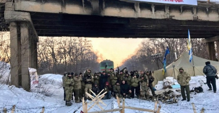 Профсоюзы горняков и металлургов попросили президента разобраться с блокадой в Донбассе