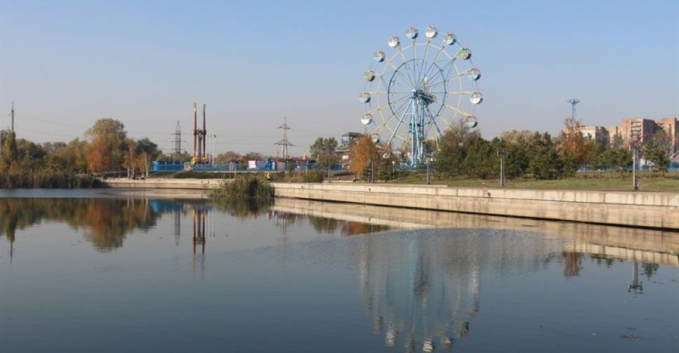 Вплавь от пирса до парка: в Мариуполе река Кальчик может стать судоходной