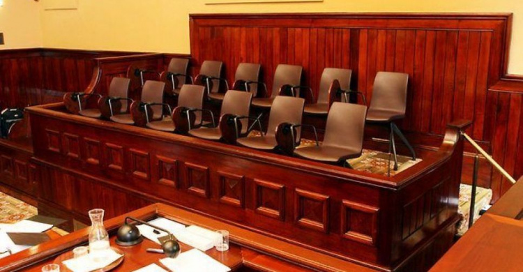 В Мариуполе утвердят списки присяжных для ускорения рассмотрения судебных дел (ФОТО)