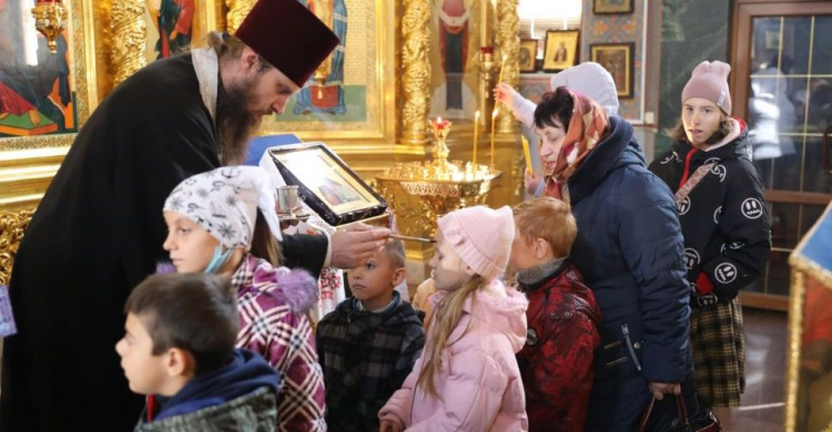 Дети Мариупольского района  нарисуют святыни Приазовья для православного календаря