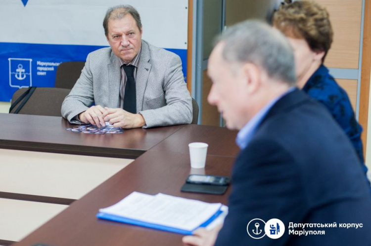 Фокус-групповое исследование в Мариуполе подтолкнуло депутатов обсудить проблемы и успехи города (ФОТО)