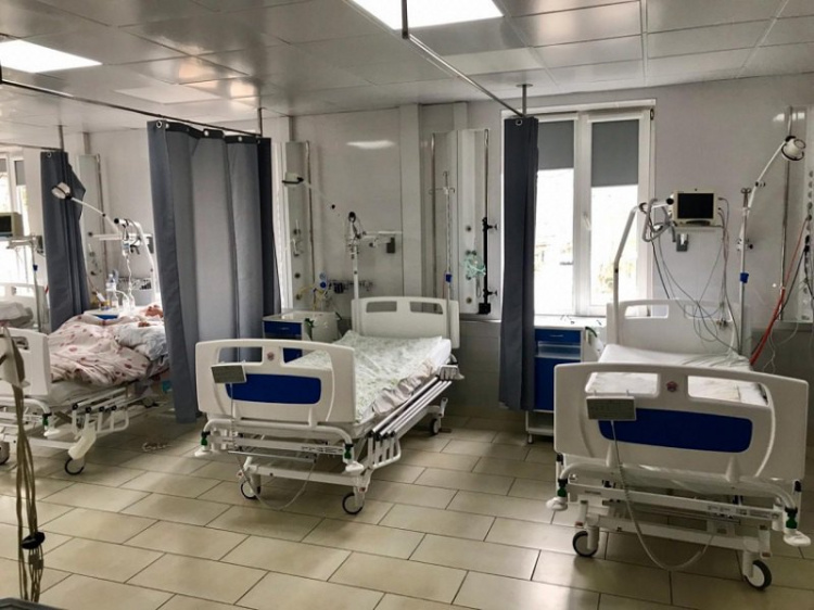 Минздрав Украины подготавливает к приему пациентов больницы второй волны COVID-19