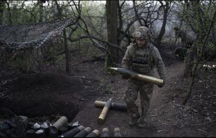 Російські війська застосовують нову тактику: бої в Кураховому посилюються