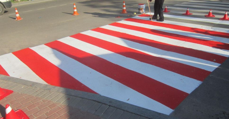 «Остановка есть, а перехода нет»: в Мариуполе просят создать условия для пешеходов