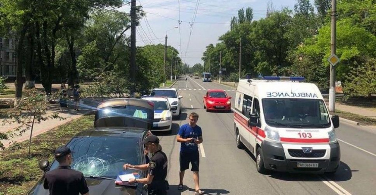 На Левобережье Мариуполя иномарка сбила пешехода (ФОТО)