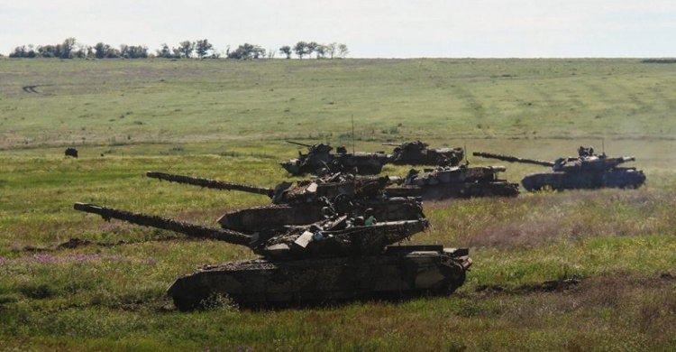 Стреляли танки и минометы: под Мариуполем прошли масштабные учения (ФОТО+ВИДЕО)