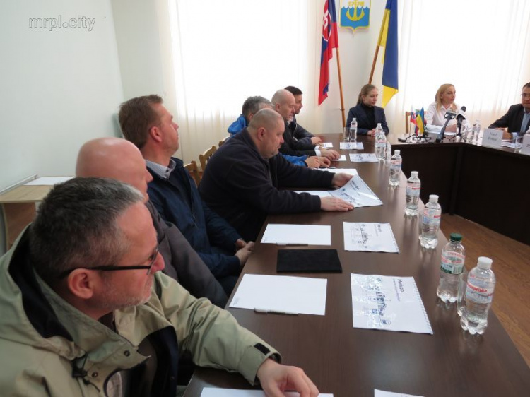 Жебривский в Мариуполе сообщил новые данные о силах, противостоящих ВСУ на Донетчине (ФОТО+ВИДЕО)