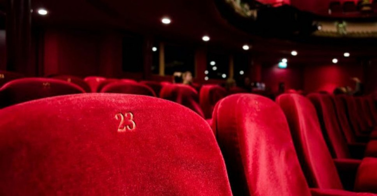 Премьера «Бритвы»: в театре Мариуполя покажут драму