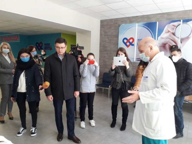 Мы не ждем решений от центральных властей, а готовим Мариуполь к борьбе с коронавирусом – Бойченко (ФОТО)