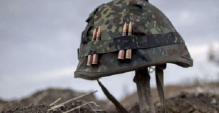 Из опасной зоны на Донбассе эвакуировали тело бойца, который подорвался на противопехотной мине