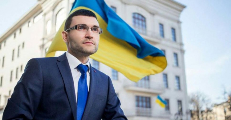 Активист Игорь Ошкадеров знает, как Украине остаться единой страной