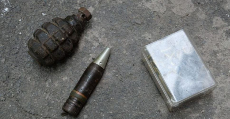В Мариупольском подвале найден артиллерийский снаряд